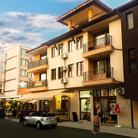 Family Helios Guest house