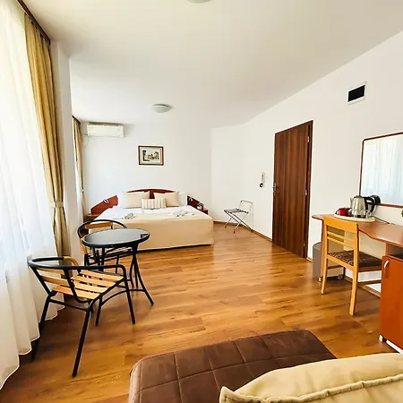 Guest house Family Helios Sunny Beach